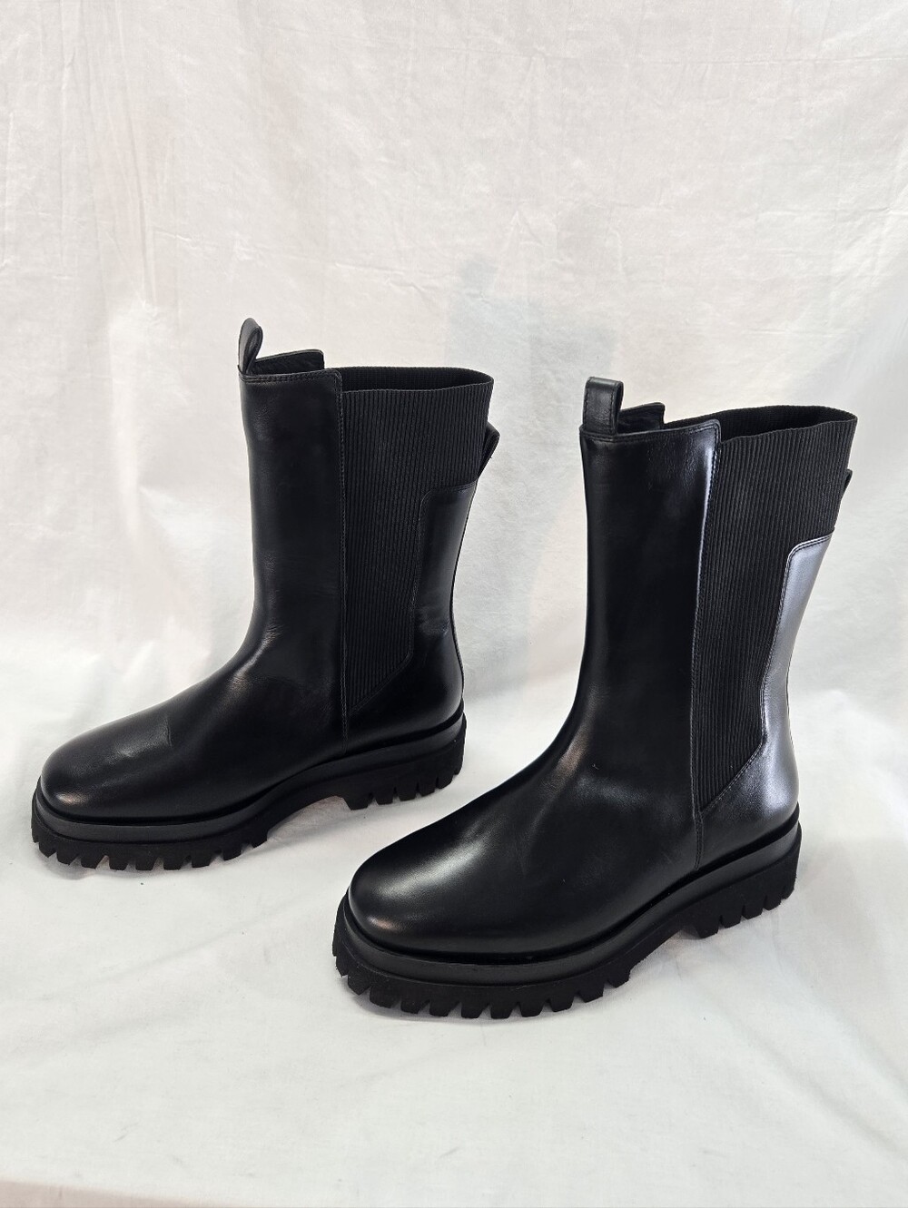 Cos Women's Size 40 Black Leather Chelsea Chunky Boots New